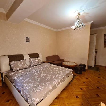 Hotel Bu 第比利斯 外观 照片
