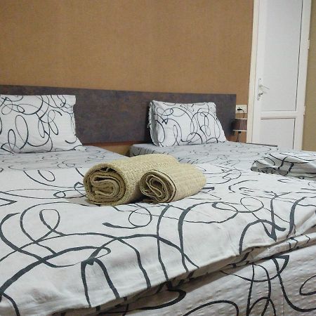 Hotel Bu 第比利斯 外观 照片