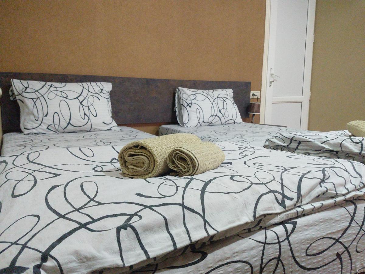 Hotel Bu 第比利斯 外观 照片