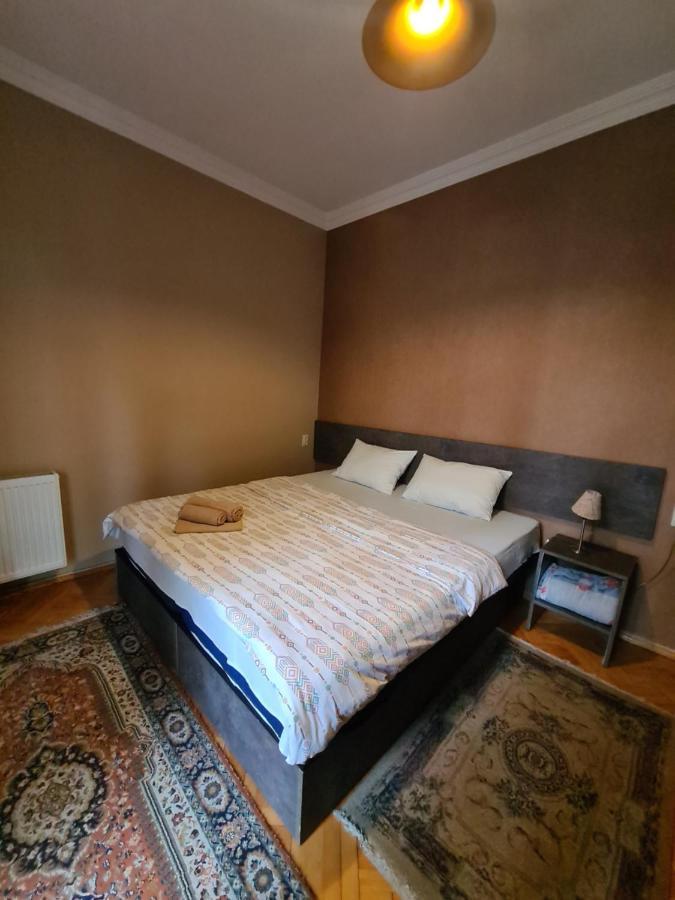 Hotel Bu 第比利斯 外观 照片
